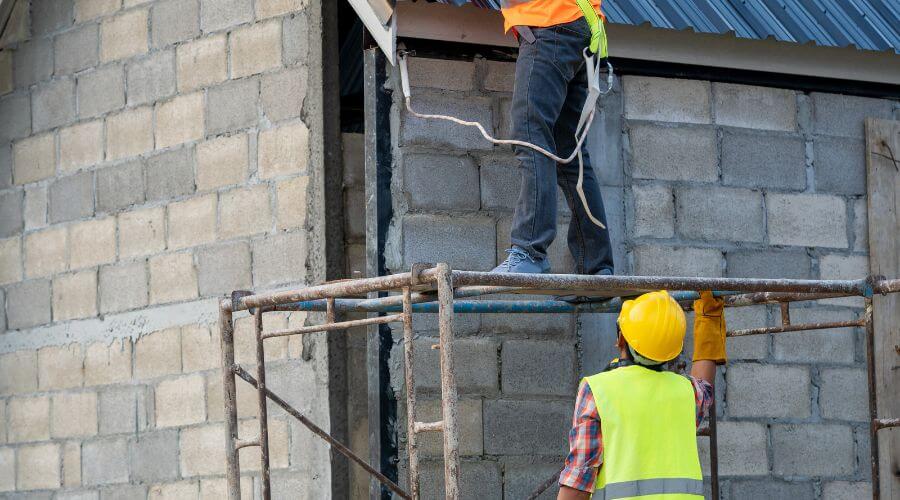 Professional residential roofers in Scotts Mills, OR